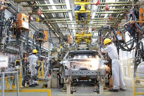 The deadline for special consumption tax payment for domestically manufactured or assembled automobiles will be extended. (Photo: baochinhphu.vn)