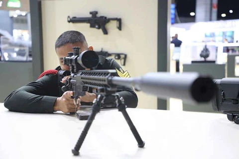 Rifles are put on display in a defence and security fair in Nonthaburi province in November last year. (Photo: bangkokpost.com) 