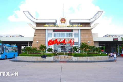 At Moc Bai International Border Gate (Photo: VNA)