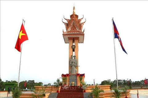 The Vietnam-Cambodia friendship monument in Cambodia's Svay Rieng province. (Photo: VNA)