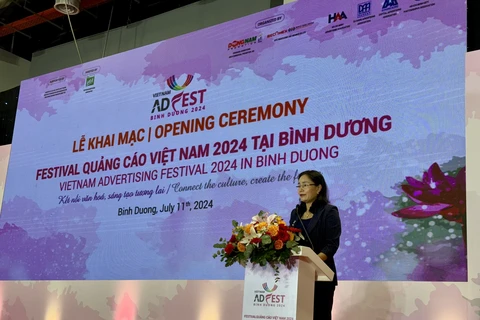 Deputy Minister of Culture, Sports and Tourism Trinh Thi Thuy speaks at the event. (Photo: VNA)