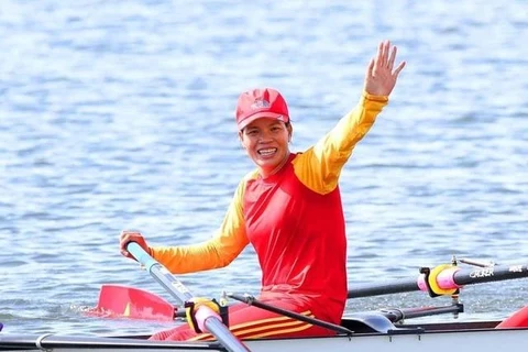 Pham Thi Hue who will compete at the quarter-finals of the women’s rowing single sculls event at 14:40 on July 30. (Photo: VNA)