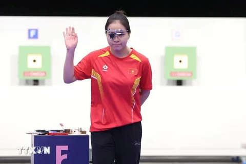 Vietnamese shooter Trinh Thu Vinh scores 587 points at the qualification event on August 2. (Photo: VNA)