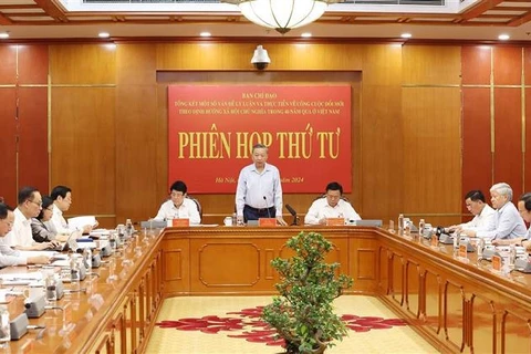 Party General Secretary and President To Lam speaks at the meeting (Photo: VNA)