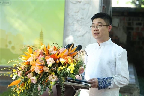 Vice Director of the Hanoi Department of Tourism Nguyen Hong Minh speaks at the press briefing on August 27. (Photo: VNA)