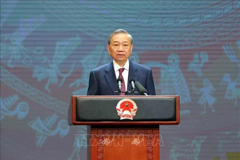 Party General Secretary and President To Lam speaks at the event (Photo: VNA)