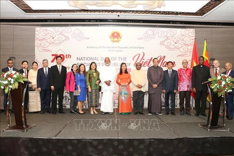 Participants at the ceremony (Photo: VNA)