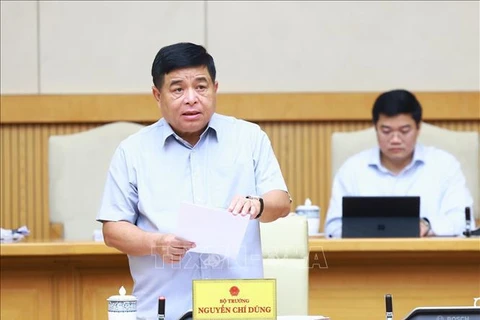 Minister of Planning and Investment Nguyen Chi Dung at the cabinet's regular meeting on October 7. (Photo: VNA)