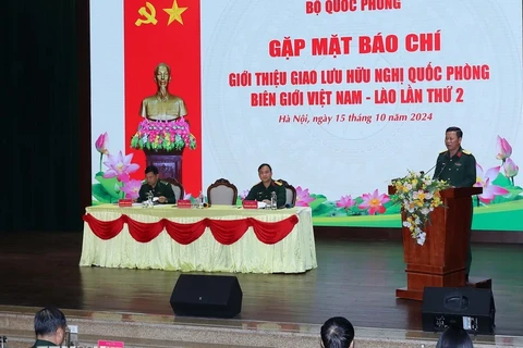 A press conference is held on October 15 to announce the second Vietnam-Laos border defence friendship exchange. (Photo: VNA)