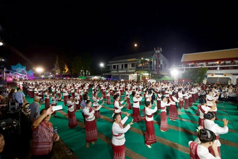 Women perform a traditional dance at the Naga ground in Phon Phisai district, Nong Khai, as part of a ceremony to mark the Ok Phansa festival on October 17. (Photo: Thai Ministry of Tourism and Sports) 