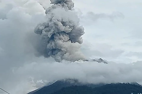 Mount Lewotobi Laki-Laki in Flores Island, Nusa Tenggara province, eastern Indonesia erupts on November 3. (Photo: Detiknews)