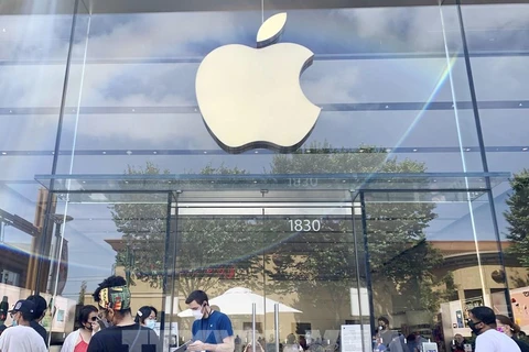 An Apple authorised resellers in New York, US. (Photo: Kyodo/VNA)