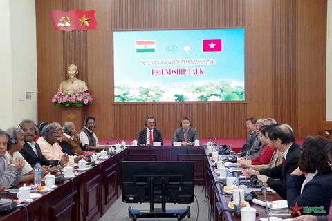 At the discussion between VUFO and an Indian delegation in Hanoi on December 16. (Photo: VNA)