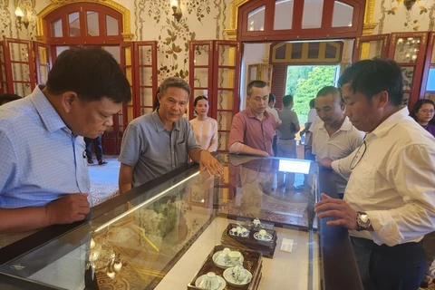 Nearly 150 royal antiques on display in Hue