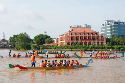 Los recorridos por los ríos se explotan fuertemente durante el Festival Fluvial de Ciudad Ho Chi Minh. (Foto: VNA)