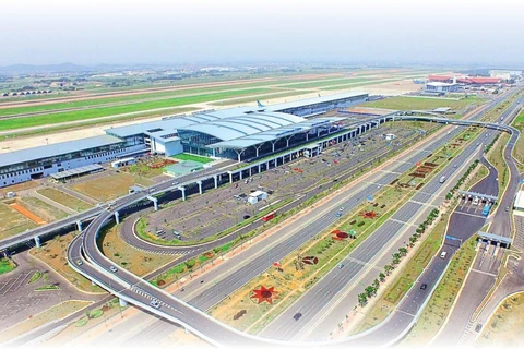 Terminal internacional del aeropuerto de Noi Bai por atender 15 millones de pasajeros