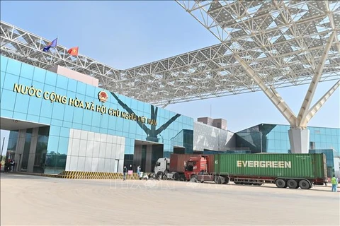 En la puerta fronteriza internacional de Mong Cai, provincia de Quang Ninh (Foto: VNA)