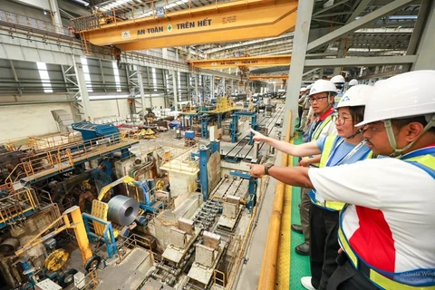 À l'usine de fabrication d'acier de Hoa Phat à Dung Quat (Photo : VNA)