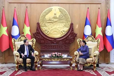 Alaban significado de visita oficial a Laos de dirigente vietnamita y su asistencia a AIPA 45 