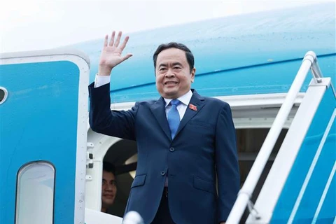 National Assembly Chairman Tran Thanh Man leaves Hanoi on September 8 morning for an official visit to Russia where he will also co-chair the 3rd meeting of the Vietnam-Russia Inter-Parliamentary Cooperation Committee. (Photo: VNA)