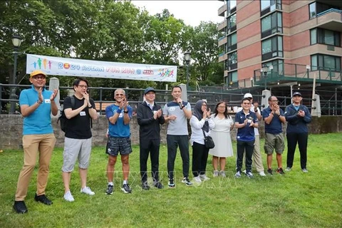 Le Vietnam organise la course d'amitié intitulé "ASEAN Fun Run" 2024 à New York. Photo: VNA