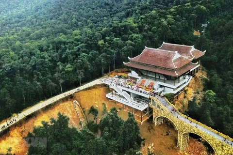 Le complexe de monuments et de paysages de Yên Tu est une terre sacrée du bouddhisme au Vietnam. Photo: VNA