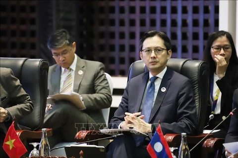 Deputy Minister of Foreign Affairs Do Hung Viet, who is also head of the ASEAN Senior Officials’ Meeting (SOM) delegation of Vietnam at the ASEAN Foreign Ministers' Interface with the Representatives of the ASEAN Intergovernmental Commission on Human Rights (AICHR) in Vientiane on July 24. (Photo: VNA)