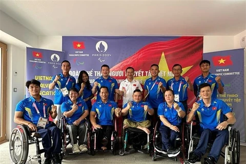 The Vietnamese sports delegation to the 2024 Paris Paralympic Games. (Photo: VNA broadcasts)