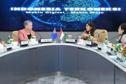 Indonesian Communication and Digital Affairs Minister Meutya Hafid (right) holds a meeting with Australian Ambassador to Indonesia, Penny Williams. (Photo: antaranews.com)