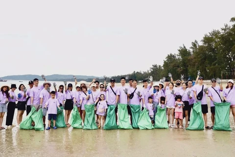 Beach clean-up launched on Co To Island