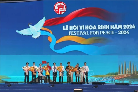 At the opening ceremony of the Festival for Peace 2024 in Quang TRi on July 6 evening (Photo: NA)