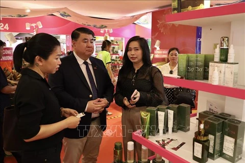 Displaying products from 40 businesses, the event is expected to introduce Vietnamese branded products to both domestic and international consumers. (Photo: VNA)