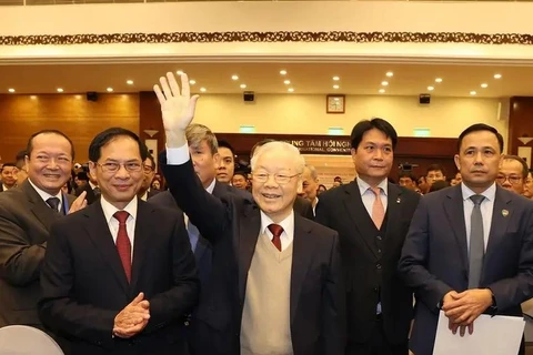 Party General Secretary Nguyen Phu Trong (C) attends the 32nd national conference on foreign affairs. (Photo: VNA)