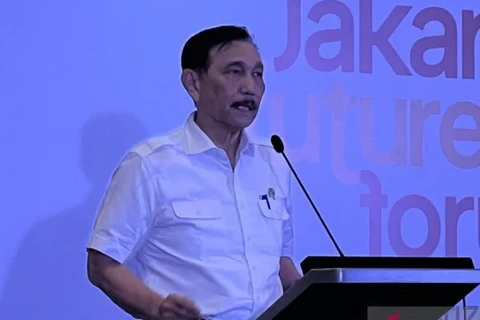 Coordinating Minister for Maritime Affairs and Investment Luhut Binsar Pandjaitan delivers a speech during an event titled "Jakarta Future Forum: Blue Horizons, Green Growth" in Jakarta on May 3 (Photo: Antara)