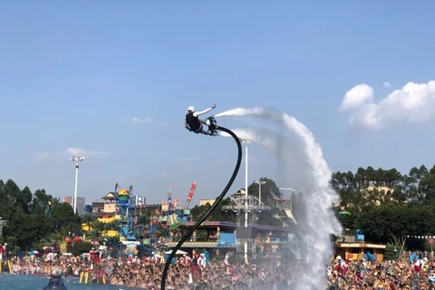 Se efectuarán las buenas actuaciones de motores en agua Jetski