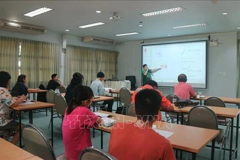 Abren el primer curso de idioma vietnamita en centro de estudios vietnamitas de Tailandia (Fuente:VNA)