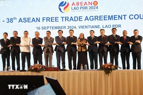 Sesiona en Laos la 38 Reunión del Consejo de Zona de Libre Comercio de ASEAN