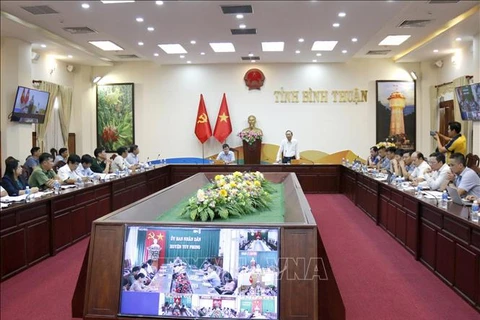 Séance de travail entre le Comité populaire de Binh Thuan et la délégation du ministère de l'Agriculture et du Développement rural. Photo: VNA