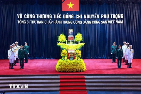 Le cercueil du dirigeant vietnamien est déposé à la Maison funèbre nationale à Hanoï: Photo: VNA