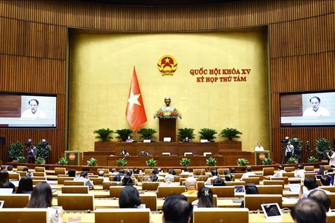 Les députés travaillent lors de la séance dans la matinée du 1er novembre. Photo: VNA