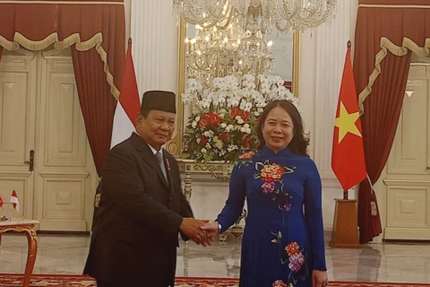 Indonesian President Prabowo Subianto (left) and Vietnamese State Vice President Vo Thi Anh Xuan. (Photo: VNA)