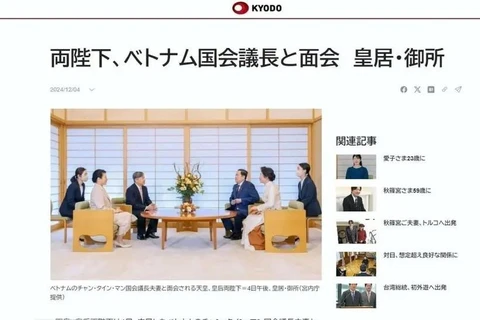 The Kyodo News article on the 25-minute meeting between NA Chairman Tran Thanh Man and his spouse Nguyen Thi Thanh Nga, and Japanese Emperor Naruhito and Empress Masako at the Imperial Palace. (Photo: VNA)