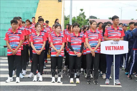 The Vietnamese team at the 2024 Southeast Asia rowing, canoeing championships. (Photo: VNA)