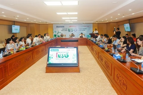 A view of the event. As of March 31 this year, 47 banks reported green outstanding loans of nearly 640 trillion VND, accounting for about 4.6% of the total outstanding loans. (Photo dangcongsan.vn) 