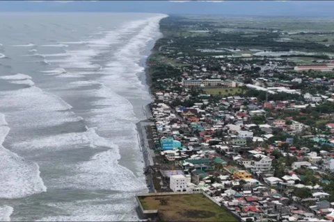 Philippines evacuates thousands ahead of Typhoon Yinxing (Photo: AFP)