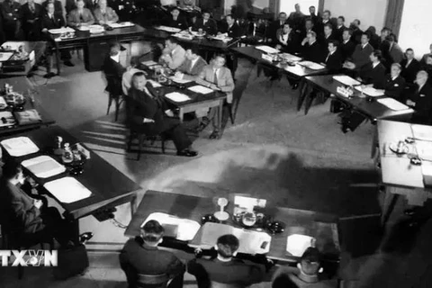 Séance d'ouverture de la Conférence de Genève 1954. Photo: VNA