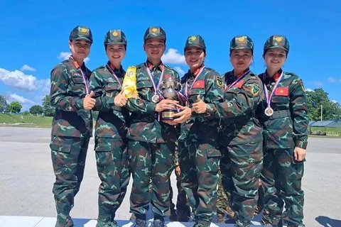 Los tiradores de la VPA consiguen 15 medallas de oro en la AARM-32. (Foto: qdnd.vn)