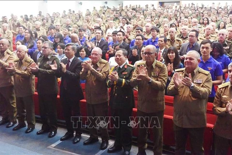 En el acto conmemorativo por el aniversario 80 de la fundación del Ejército Popular de Vietnam, celebrado en Cuba. (Fuente: VNA)