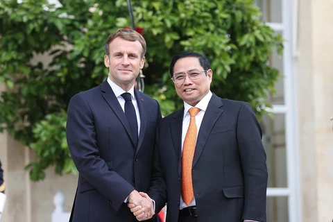 Elevating Vietnam-France strategic partnership to new height