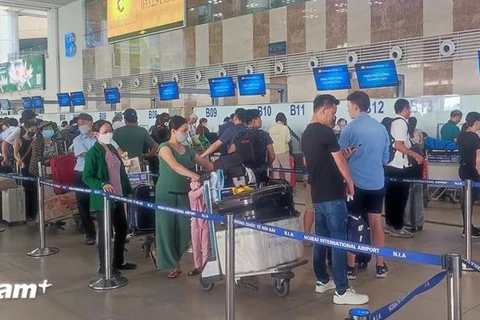 Airfares have become more expensive due to a hike in fuel costs, fluctuations of exchange rates, and a shortage of aircraft. (Photo: VietnamPlus)